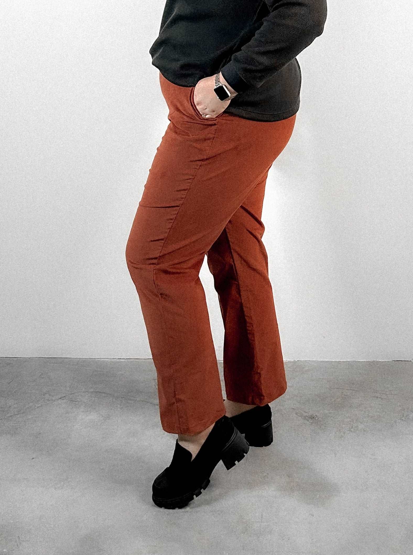 The Corduroy Trouser in Rose Hip – MeMi Collective
